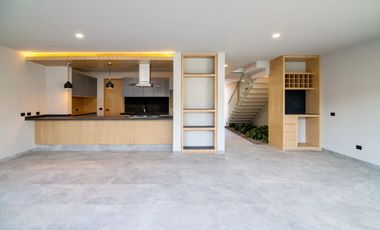 Se vende casa en Solares