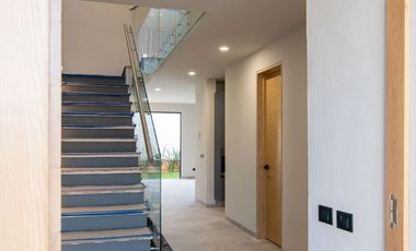 Se vende casa en Solares
