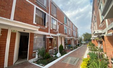 ARRENDAMOS ACOGEDORA CASA EN NUEVA CASTILLA