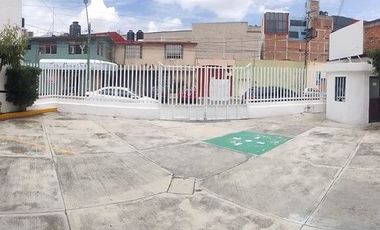 EDIFICIO EN RENTA CON ESTACIONAMIENTO EN EL CENTRO DE TOLUCA