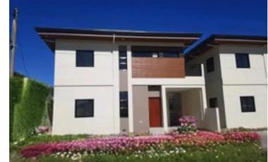 Ready to Move in 4 bedroom Home in San Fernando, Pampanga!