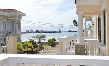 House by the Sea Fully furnished in Fonte Di Versailles Subdivision, Minglanilla, Cebu