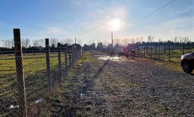 Vende Parcela con Casa en Construcción