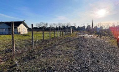 Vende Parcela con Casa en Construcción