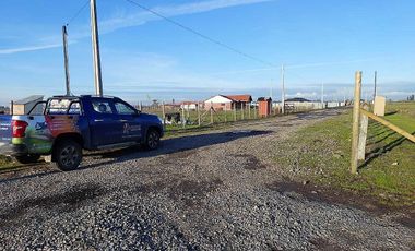 Vende Parcela con Casa en Construcción