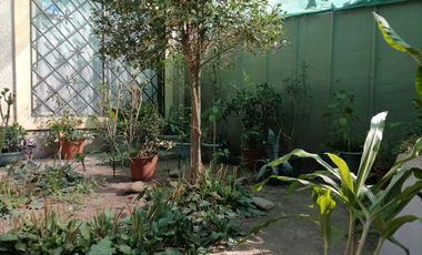 Vende Casa Cuatro Dormitorios Estacionamiento