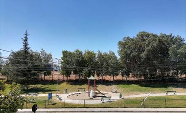 Vende Casa Cuatro Dormitorios Estacionamiento