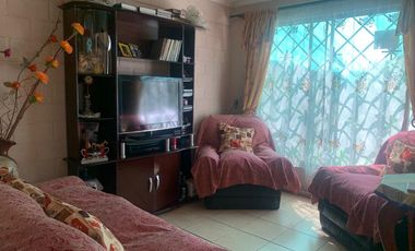 Vende Casa Cuatro Dormitorios Estacionamiento