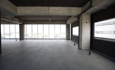 Modernas oficinas en renta con acabados para corporativo de lujo, a minutos de sonata, lomas de angelópolis.