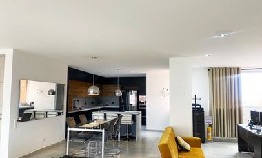 PR19637 Apartamento en Arriendo, LOMAS DE LAS BRUJAS