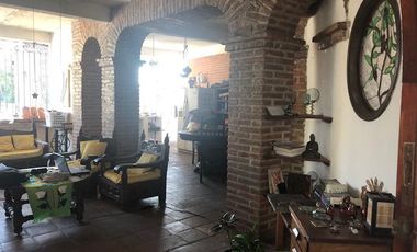 VENDO CASA EN PUERTO VALLARTA, COL. CENTRO PUERTO VALLARTA, JALISCO, 4 CUADRAS MALECON