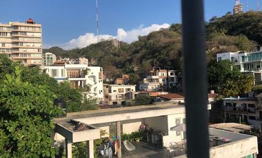 VENDO CASA EN PUERTO VALLARTA, COL. CENTRO PUERTO VALLARTA, JALISCO, 4 CUADRAS MALECON