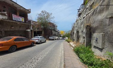 VENDO CASA EN PUERTO VALLARTA, COL. CENTRO PUERTO VALLARTA, JALISCO, 4 CUADRAS MALECON