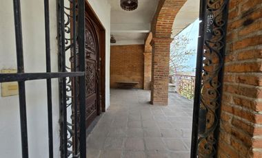 VENDO CASA EN PUERTO VALLARTA, COL. CENTRO PUERTO VALLARTA, JALISCO, 4 CUADRAS MALECON