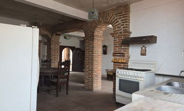 VENDO CASA EN PUERTO VALLARTA, COL. CENTRO PUERTO VALLARTA, JALISCO, 4 CUADRAS MALECON