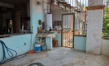 VENDO CASA EN PUERTO VALLARTA, COL. CENTRO PUERTO VALLARTA, JALISCO, 4 CUADRAS MALECON