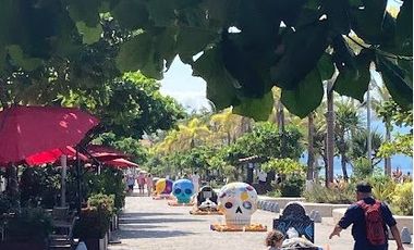 VENDO CASA EN PUERTO VALLARTA, COL. CENTRO PUERTO VALLARTA, JALISCO, 4 CUADRAS MALECON