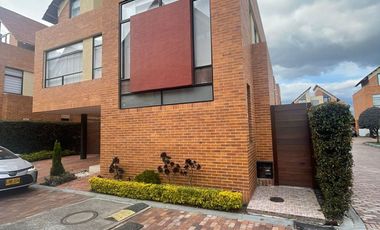VENTA CASA CHIA CRA 9 ANTIGUA VIA A CAJIA CONJUNTO VILLA LAUREN