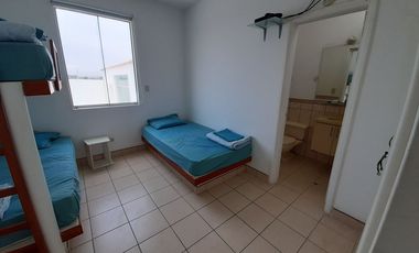 Alquilo Casa de Playa, Condominio Moravia, 07 Habitaciones, Amoblada y Equipada