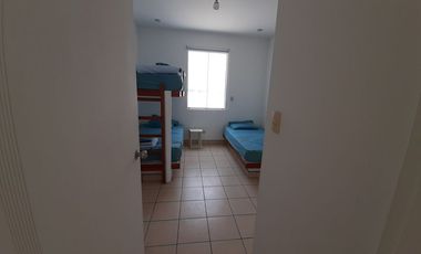 Alquilo Casa de Playa, Condominio Moravia, 07 Habitaciones, Amoblada y Equipada