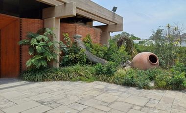 ESPECTACULAR RESIDENCIA CASA CON PISCINA