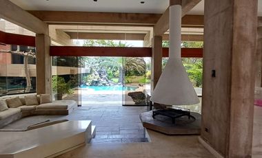 ESPECTACULAR RESIDENCIA CASA CON PISCINA