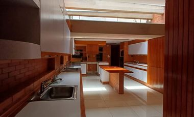 ESPECTACULAR RESIDENCIA CASA CON PISCINA