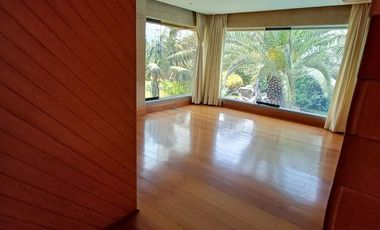 ESPECTACULAR RESIDENCIA CASA CON PISCINA