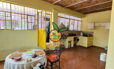 CASA CON TERRENO AMPLIO EN POTRERO LA TARJEA, JUANACATLÁN