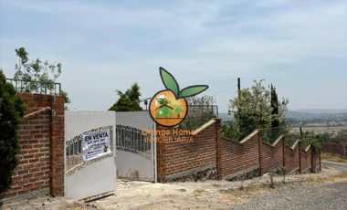 CASA CON TERRENO AMPLIO EN POTRERO LA TARJEA, JUANACATLÁN