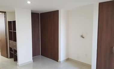 MODERNA FUNCIONAL AMPLIA 3REC/BAÑO ESQUINA JARDIN INT/EXT SUÉR CUIDADO, CTO SERV/BAÑO , SALA DE TV CERCA DEL ACCESO PRINCIPAL DEL FRACCIONAMIENTO.