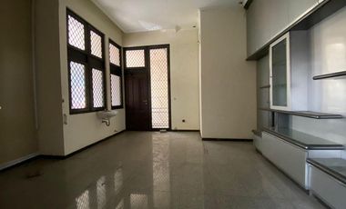 Rumah Tengah Kota Jl. Argopuro Sawahan Surabaya