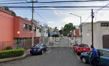 HERMOSA CASA ADJUDICADA!!!! PRADO CHURUBUSCO, COYOACÁN