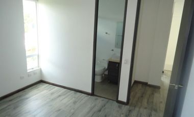 SE ARRIENDA CASA EN CHIA LA FAGUA