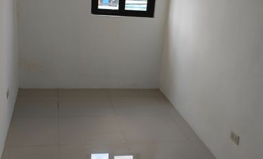 Malanday Valenzuela Brand New Townhouse 3 BR, 2 T&B, with front parking