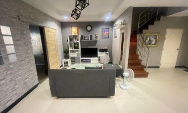 85798 - ขายถูก!! ทาวน์โฮม 2ชั้น25 ตร.ว หมู่บ้านแม่ธรณีทอง แยกอินโดจีน พิษณูโลก ตกแต่งสวย แถมเฟอร์นิเจอร์ทั้งหลัง หิ้วกระเป๋าเข้าอยู่ได้เลย