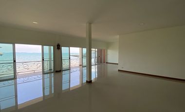 Koh Chang - Modern 3-bedroom beachfront-house on 1.200 m2 at a peaceful fishing village