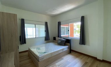 Koh Chang - Modern 3-bedroom beachfront-house on 1.200 m2 at a peaceful fishing village