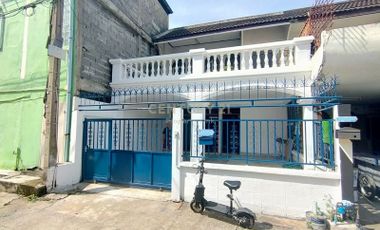 Townhouse for rent, Soi Phahonyothin 18, connecting Phaholyothin Road. Vibhavadi Rangsit Road, Inthamara Road Near the expressway/50-TH-65052