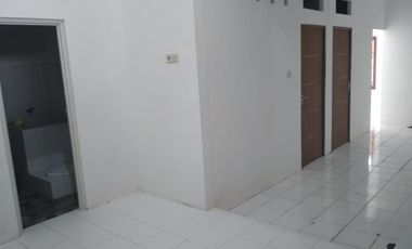 Rumah disewakan GKB Manyar Gresik