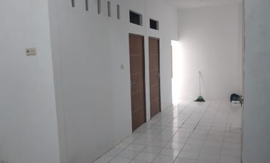 Rumah disewakan GKB Manyar Gresik