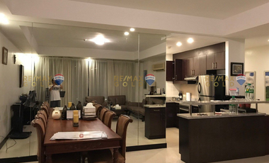 FOR SALE : A nicely furnished condo unit in Tagaytay's golf haven.