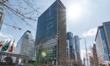 Alquiler de oficina corporativa para 4 personas en Santiago, Costanera .