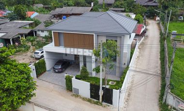 Brand New 4-Bedroom House in Hang Dong for Sale near Royal Park Rajapruek
