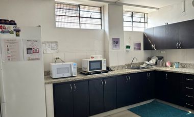 PR21222 Bodega independiente en arriendo en el sector Perpetuo Socorro