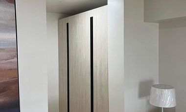 For Sale Condo Loft Type Unit in Mandani Bay