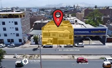 SE VENDEN DOS CASAS JUNTAS EN AVENIDA PRINCIPAL