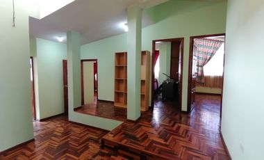 Amplia casa en Venta ideal para Casa Rentera