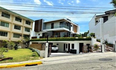 BRAND NEW 3- STOREY SINGLE HOUSE FOR SALE with POOL in Vista Grande Talisay City, Cebu