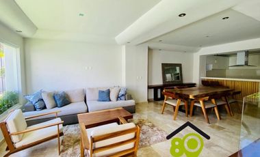 Villa en venta con alberca y palapa en la exclusiva zona Diamante de Acapulco